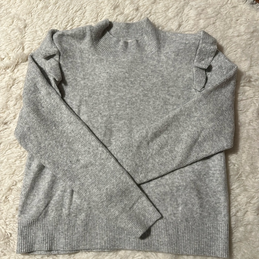 Women’s Loft Mock Neck Sweater with Ruffled Shoulders in Size XL - NEVER WORN
